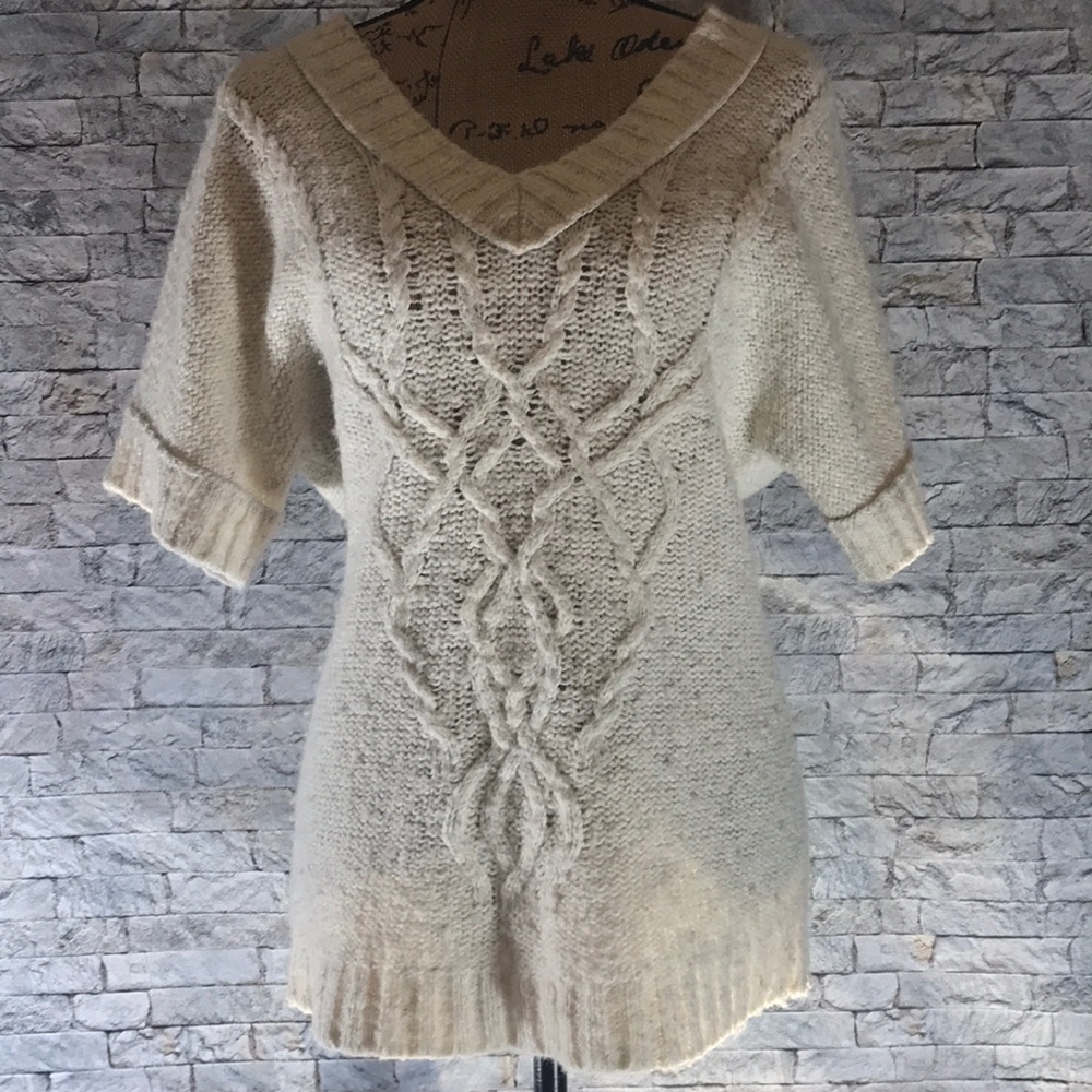 LOFT | Knitted V-Neck Sweater | Cream | Small